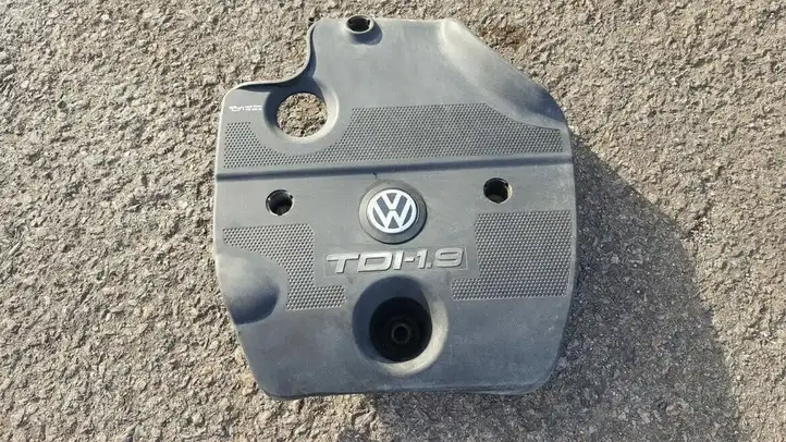 Volkswagen Golf IV (1998 - 2005) 038103925L Крышка двигателя декоративная — фото 1