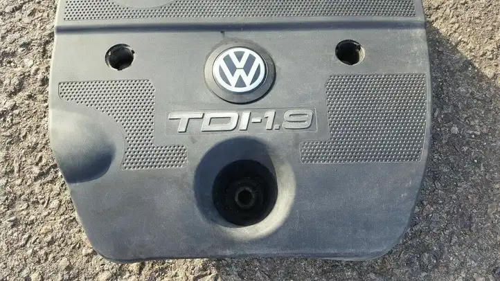 Volkswagen Golf IV (1998 - 2005) 038103925L Крышка двигателя декоративная — фото 2
