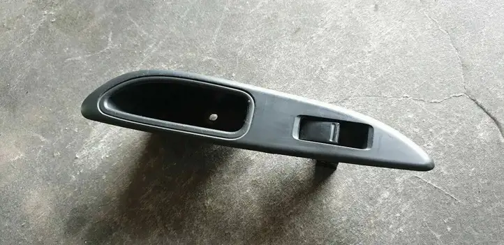 Nissan Primera (2001 - 2008) 82960AV760 Блок кнопок стеклоподъемников — фото 1