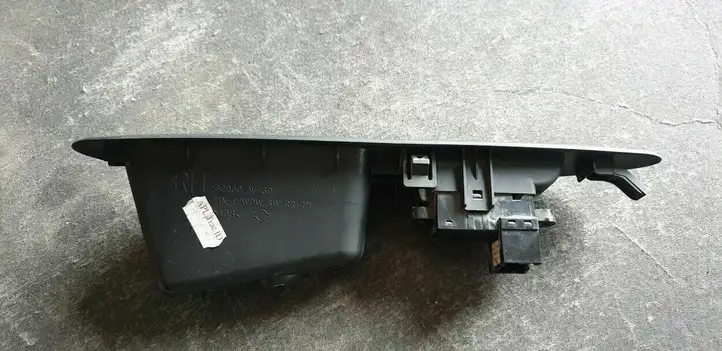 Nissan Primera (2001 - 2008) 82960AV760 Блок кнопок стеклоподъемников — фото 3