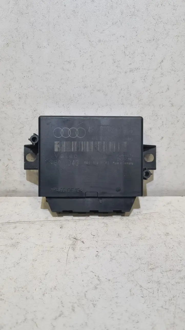Audi A6 S6 C6 4F (2004 - 2008) Блок управления парктрониками — фото 1