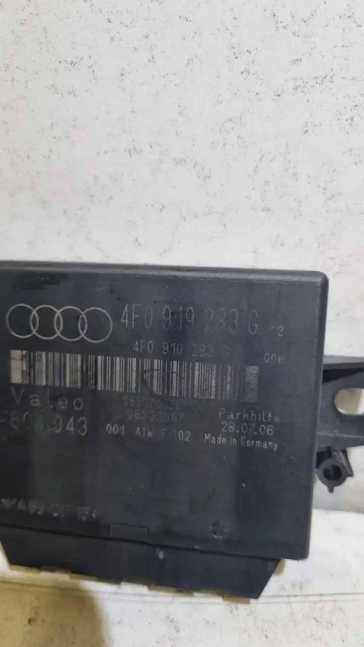Audi A6 S6 C6 4F (2004 - 2008) Блок управления парктрониками — фото 3
