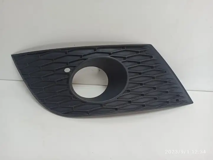 Seat Altea XL (2004 - 2015) Решетка противотуманной фары — фото 1