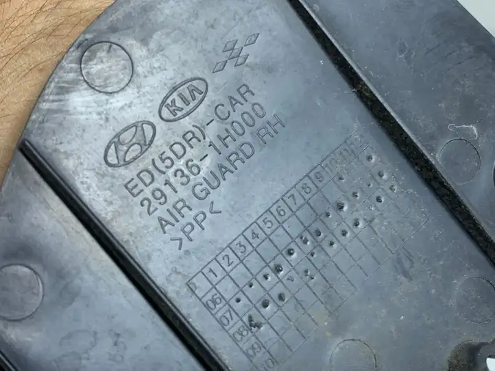 Kia Ceed (2010 - 2012) 291361H100 Дефлектор воздуха — фото 2
