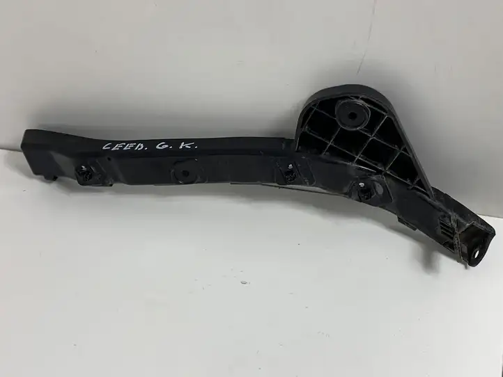 Kia Ceed (2010 - 2012) 866131H100 Кронштейн заднего бампера — фото 1