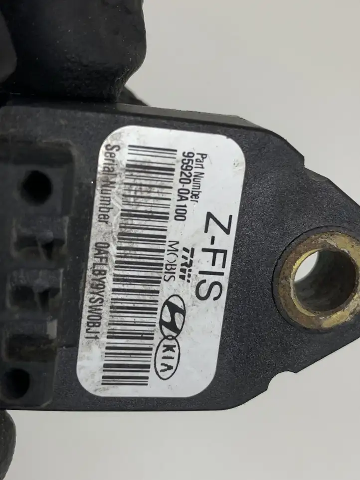 Kia Ceed (2010 - 2012) 959200A100 Датчик удара SRS — фото 3