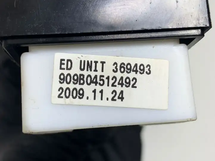 Kia Ceed (2010 - 2012) 909B04512492 Кнопка стеклоподъемников — фото 2