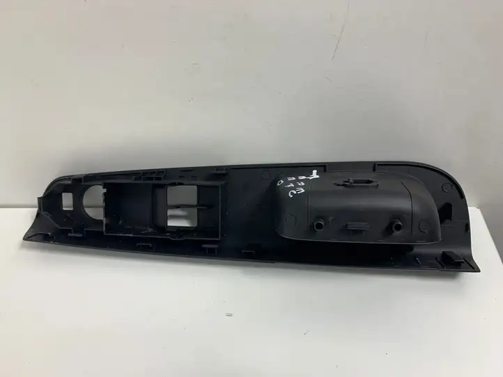 Kia Ceed (2010 - 2012) 823511H120 Внутренняя ручка двери — фото 2