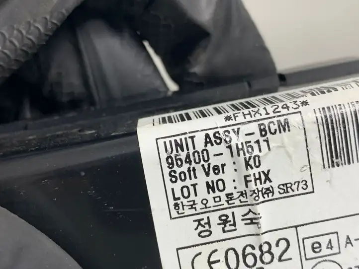 Kia Ceed (2010 - 2012) 954001H511 Модуль комфорта — фото 3