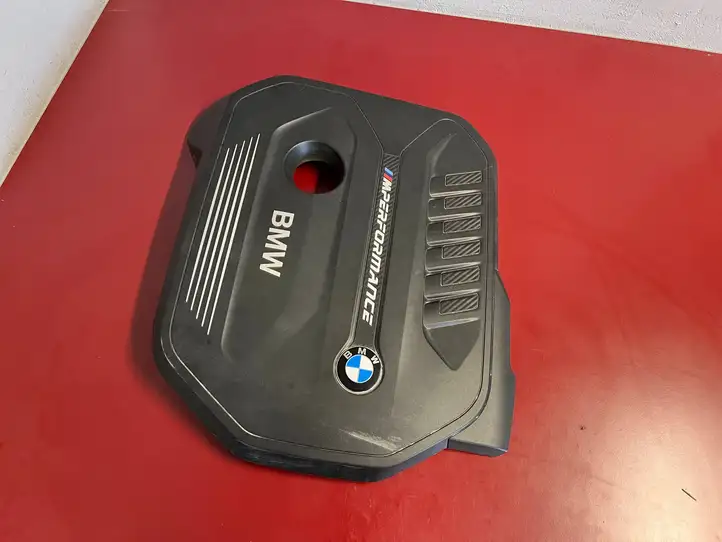 BMW X3 G01 (2018 - 2024) 8687751 Крышка двигателя декоративная — фото 1