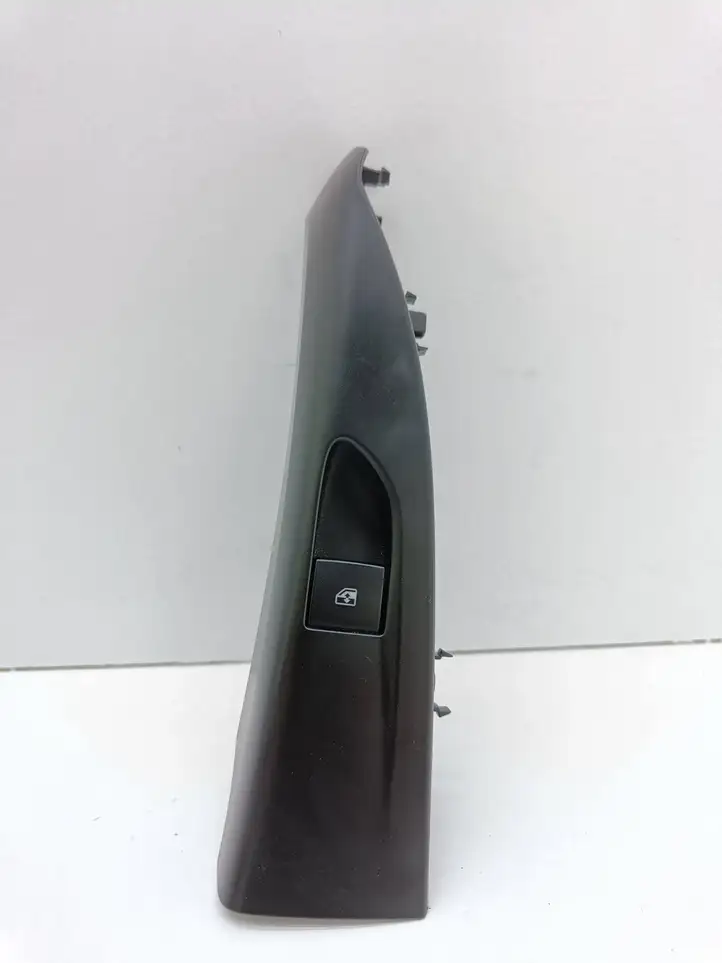 Opel Zafira C (2014 - 2016) 13301888 Блок кнопок стеклоподъемников — фото 1