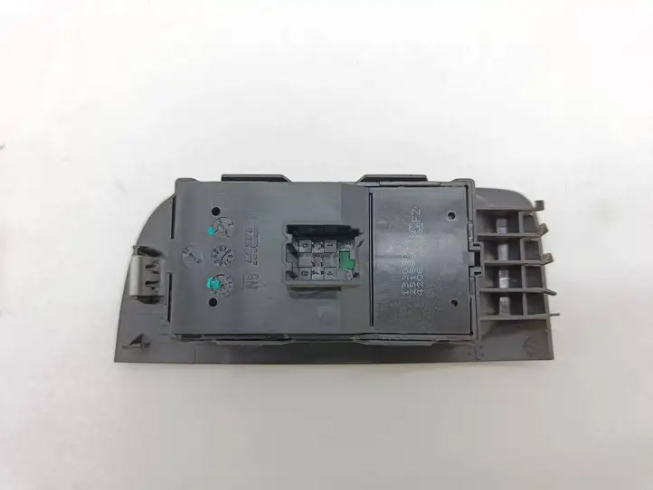 Opel Zafira C (2014 - 2016) 13305011 Блок кнопок стеклоподъемников — фото 6