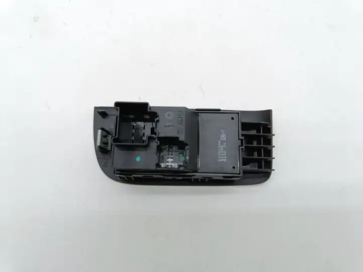 Opel Zafira C (2014 - 2016) 13301886 Блок кнопок стеклоподъемников — фото 5