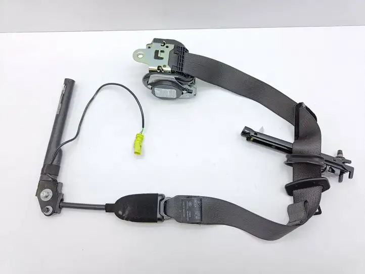 Opel Zafira C (2014 - 2016) 13394800 Передний ремень безопасности — фото 9