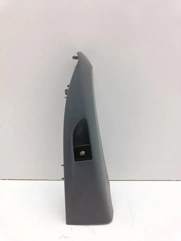 Opel Zafira C (2014 - 2016) 13301888 Блок кнопок стеклоподъемников — фото 1