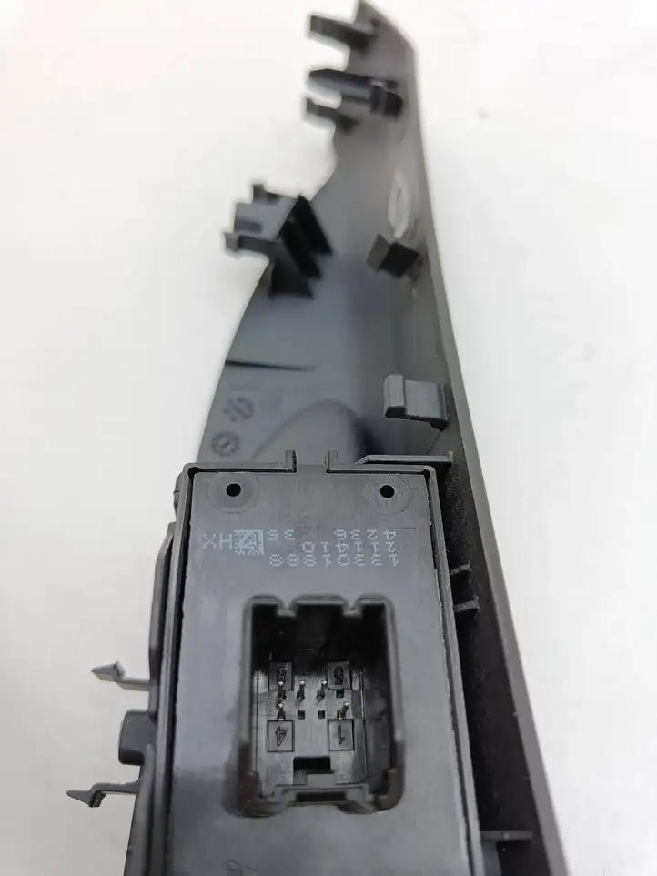 Opel Zafira C (2014 - 2016) 13301888 Блок кнопок стеклоподъемников — фото 4
