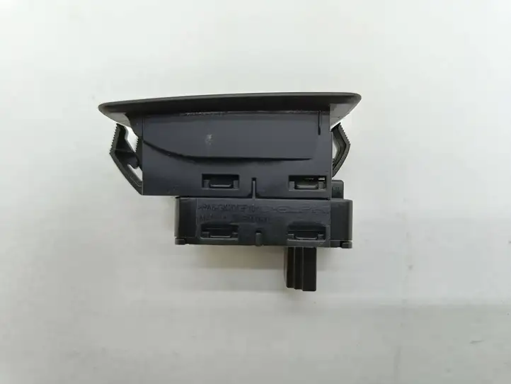 BMW 3 E90 E91 (2005 - 2012) 6945874 Кнопка стеклоподъемников — фото 2