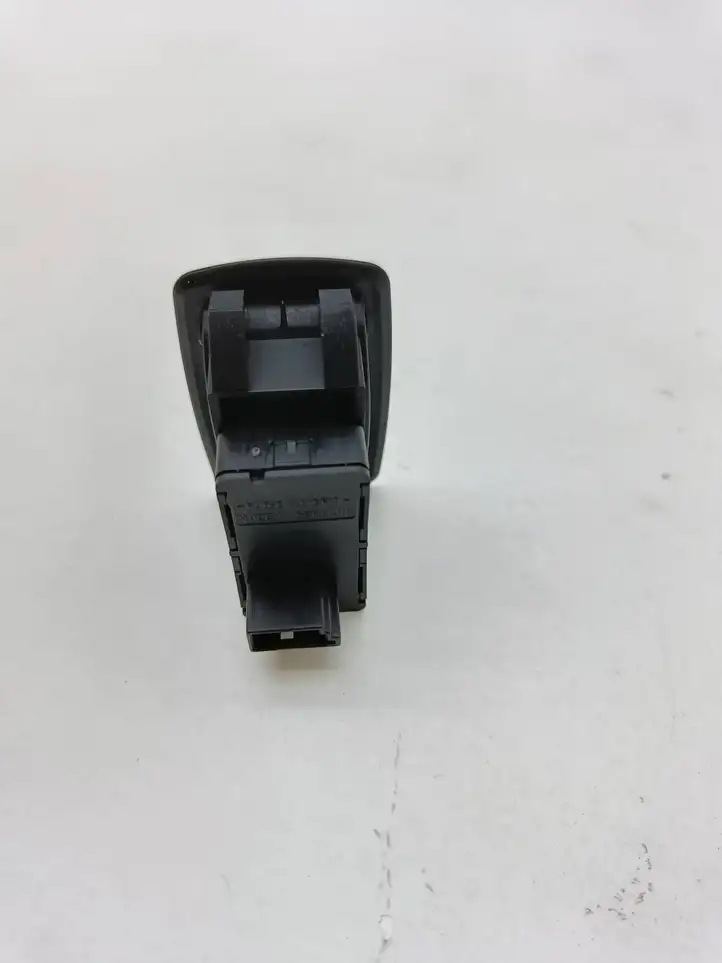 BMW 3 E90 E91 (2005 - 2012) 6945874 Кнопка стеклоподъемников — фото 4