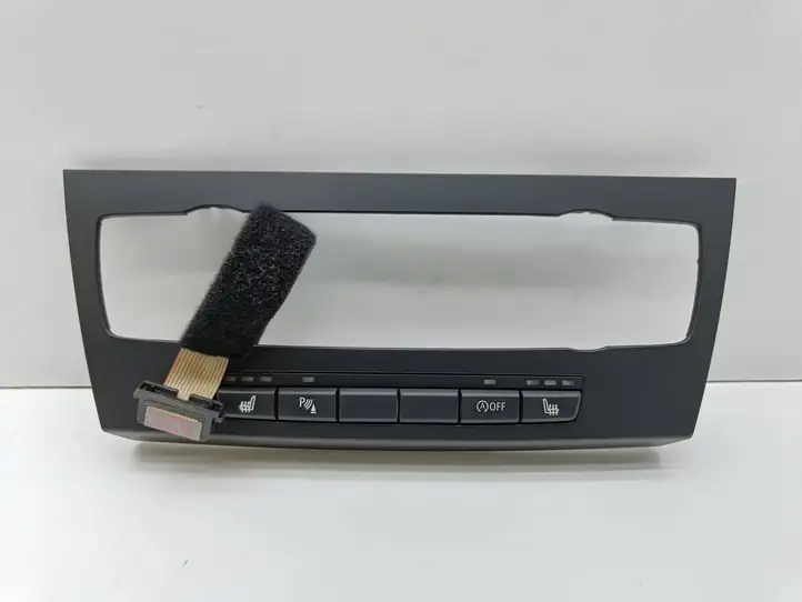 BMW 3 E90 E91 (2005 - 2012) 6970922 Включатель обогрева — фото 1