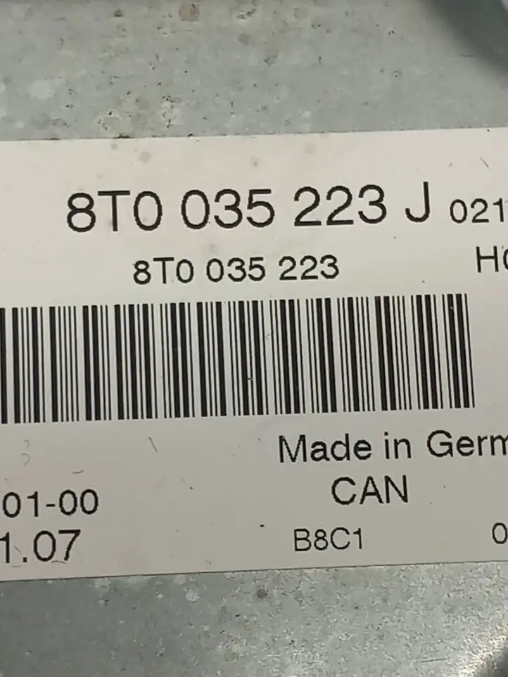 Audi A4 S4 B8 8K (2007 - 2011) 8T0035223J Усилитель звука — фото 4