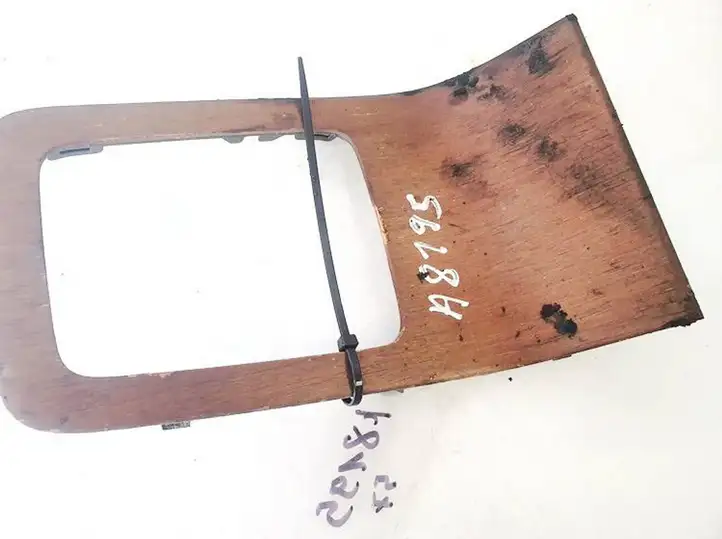 Volvo S80 (2006 - 2009)  30781449 Другая деталь салона