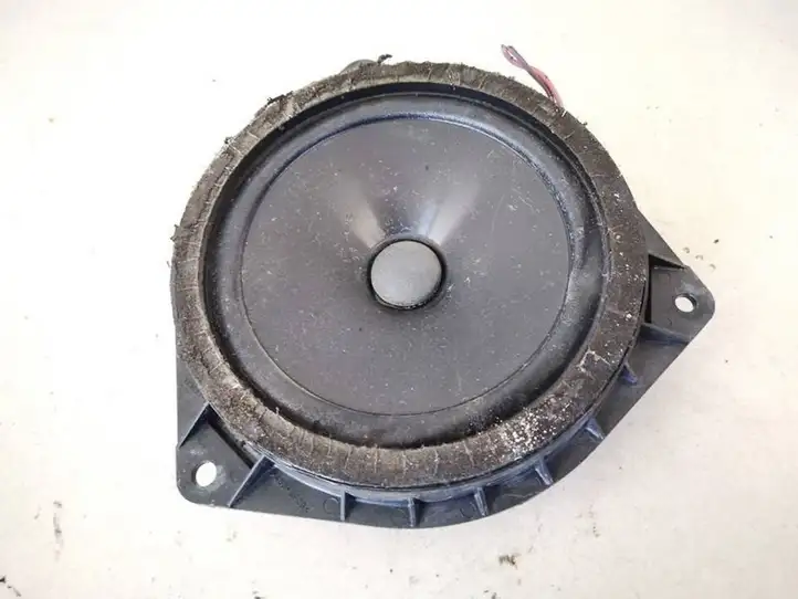 Toyota Avensis Verso (2001 - 2004) 8616044120 Динамики передних дверей — фото 1