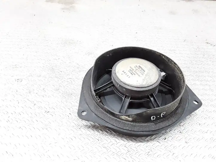 Toyota Corolla Verso E121 (2001 - 2004) 8616044120 Динамики передних дверей — фото 2