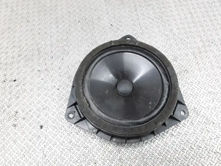Toyota Avensis Verso (2001 - 2004) 861604412C Динамики передних дверей — фото 1