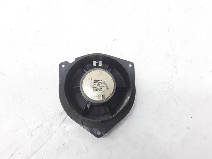 Toyota Avensis Verso (2001 - 2004) 8616044120 Динамики передних дверей — фото 1