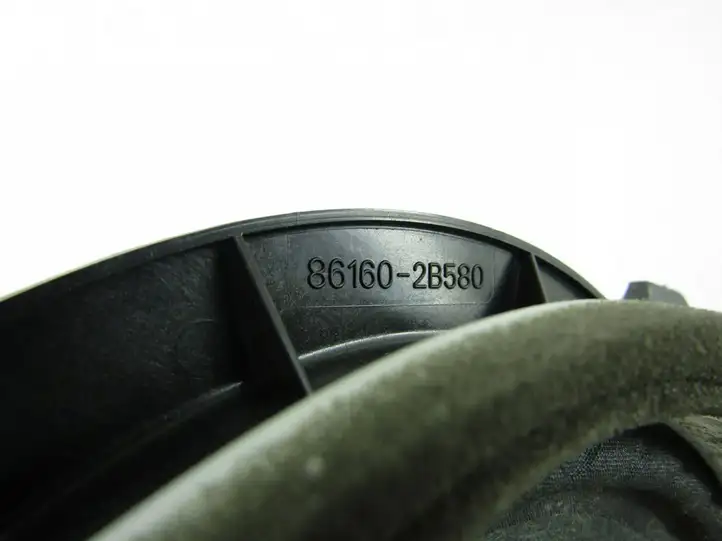 Toyota RAV 4 (XA30) (2006 - 2016)   Громкоговоритель (громкоговорители) в передних дверях