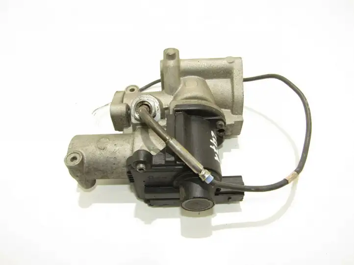 Audi A5 (2007 - 2011)   Клапан EGR