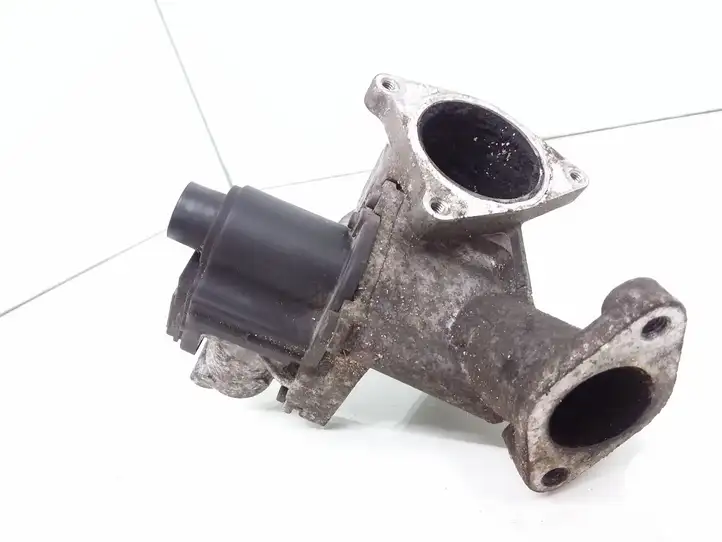 Volkswagen Touran I (2003 - 2010)  03G131501D Клапан EGR