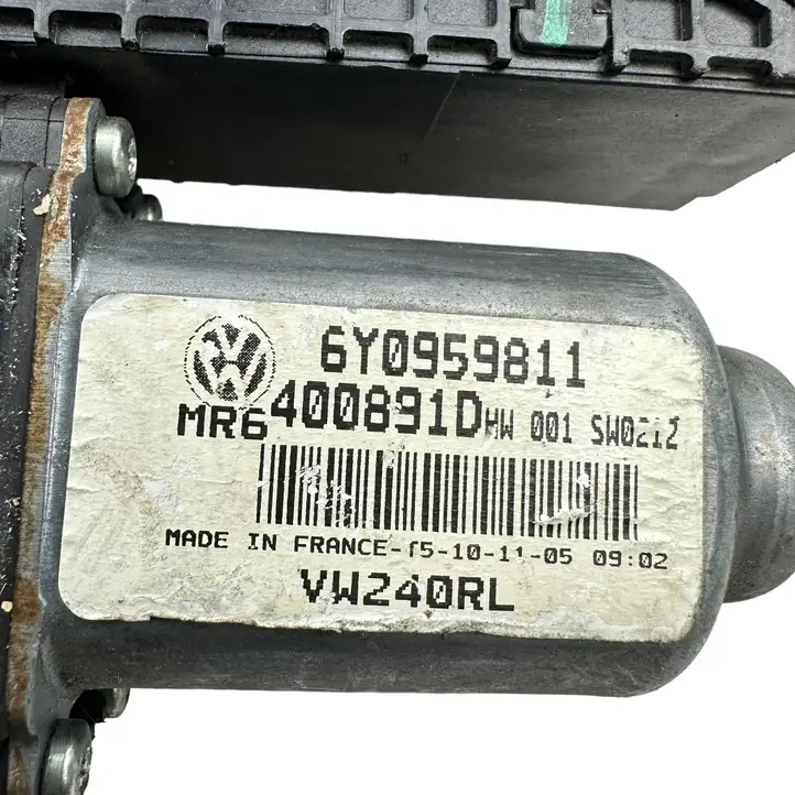 Volkswagen Polo (2005 - 2009) 6Y0959811 Стеклоподъемник задней двери — фото 5