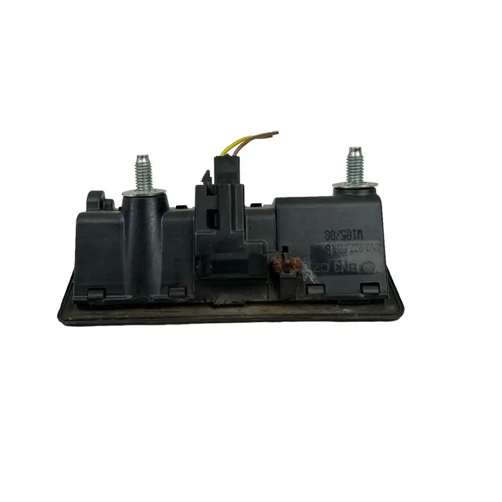Volkswagen Tiguan (2007 - 2011) 5N0827566B Кнопка закрытия крышки багажника — фото 2