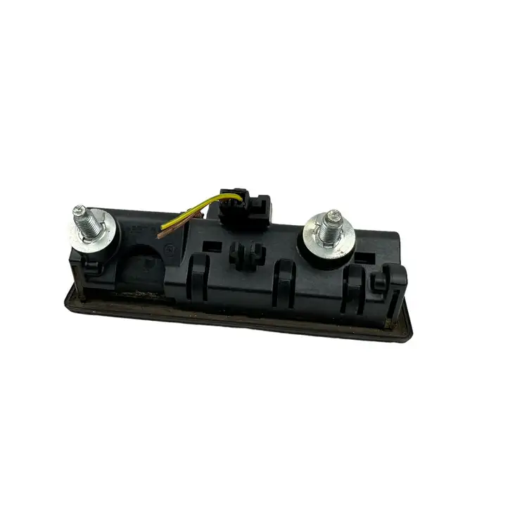 Volkswagen Tiguan (2007 - 2011) 5N0827566B Кнопка закрытия крышки багажника — фото 3