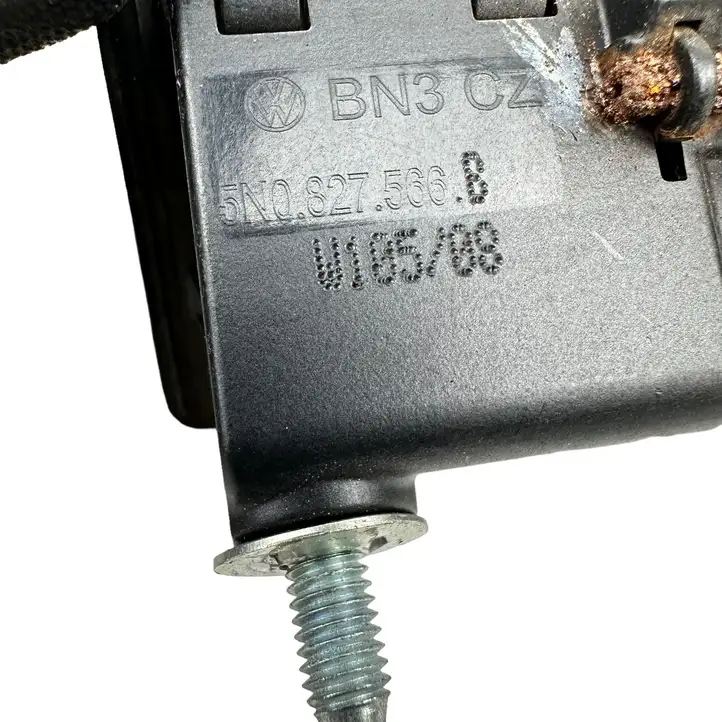 Volkswagen Tiguan (2007 - 2011) 5N0827566B Кнопка закрытия крышки багажника — фото 5