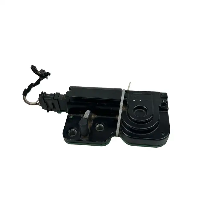 Volkswagen Touareg I (2002 - 2010) 7L0827511E Замок крышки багажника — фото 1