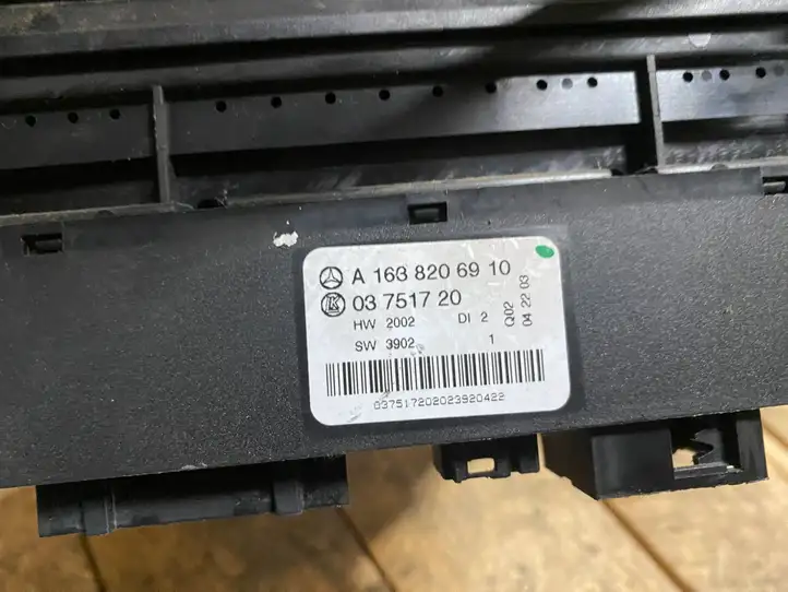 Mercedes-Benz ML W163 (1997 - 2005) a1638206910 Блок кнопок стеклоподъемников — фото 6