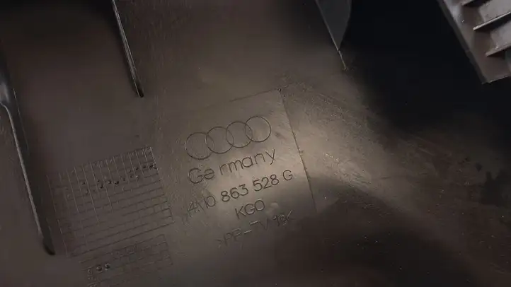 Audi Q7 4M (2015 - ) 4M0863528G Боковая обшивка багажника — фото 3
