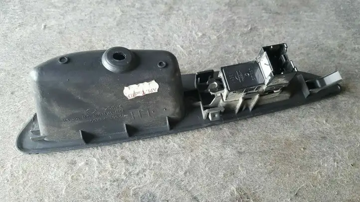 Nissan Primera (2001 - 2008) 25411AV600 Блок кнопок стеклоподъемников — фото 4