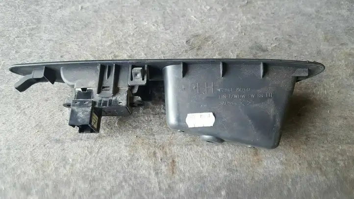 Nissan Primera (2001 - 2008) 25411AV600 Блок кнопок стеклоподъемников — фото 5