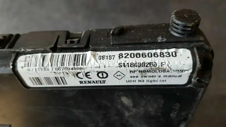 Renault Scenic II - Grand scenic II (2003 - 2006) S118400260F Модуль комфорта — фото 4