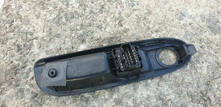 Renault Clio II (2001 - 2005) 8200084008 Блок кнопок стеклоподъемников — фото 3