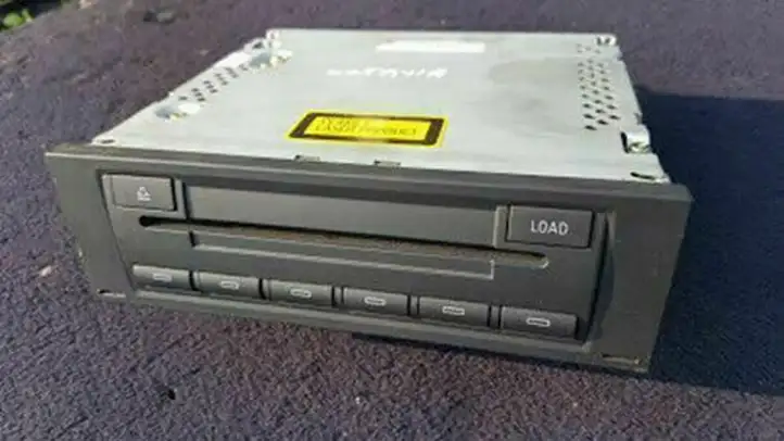 Skoda Octavia Mk1 (1U) (1996 - 2004) 1Z0035111A CD/DVD чейнджер — фото 2