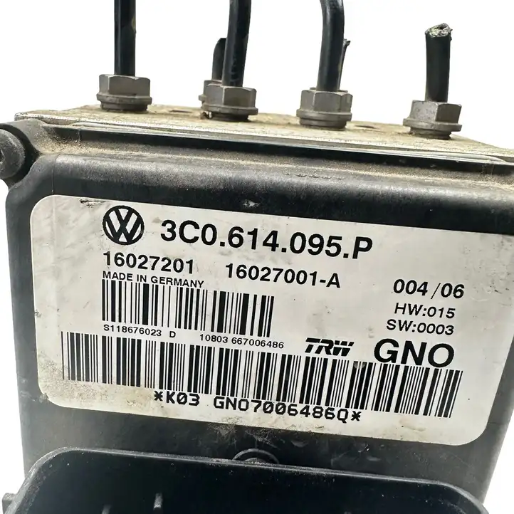 Volkswagen PASSAT B6 (2005 - 2010) 3C0614095P ABS блок — фото 6