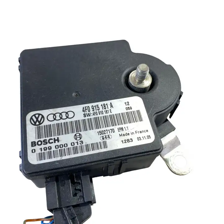 Audi A6 S6 C6 4F (2004 - 2008) 4F0915181A Блок управления аккумулятором — фото 4