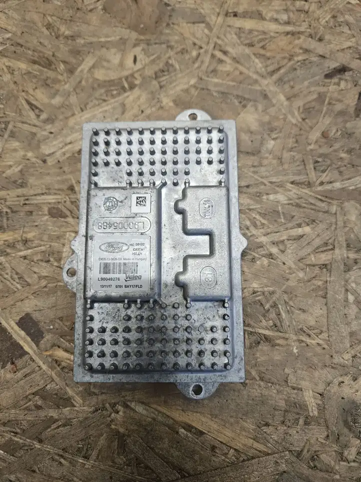 Ford S-MAX (2015 - ) EM2B13B626BA Блок розжига ксенона — фото 1