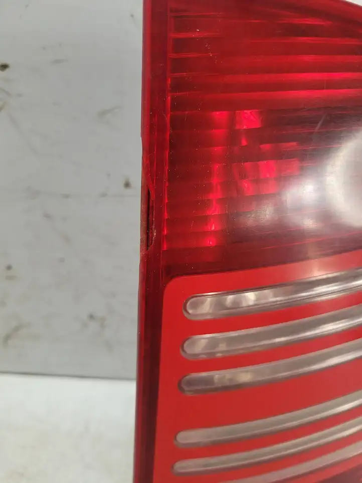 Skoda Octavia Mk1 (1U) (1996 - 2004) 1U9945112B Задний фонарь в кузове — фото 3