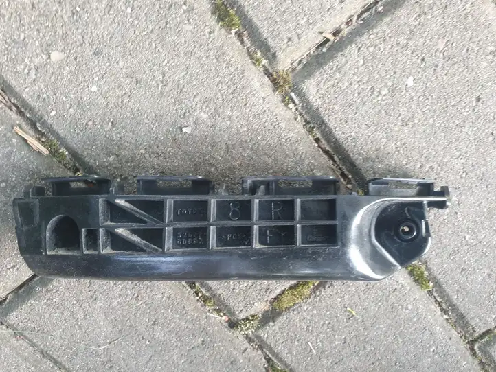 Toyota Yaris (2014 - 2019) 525350D090 Кронштейн переднего бампера — фото 1