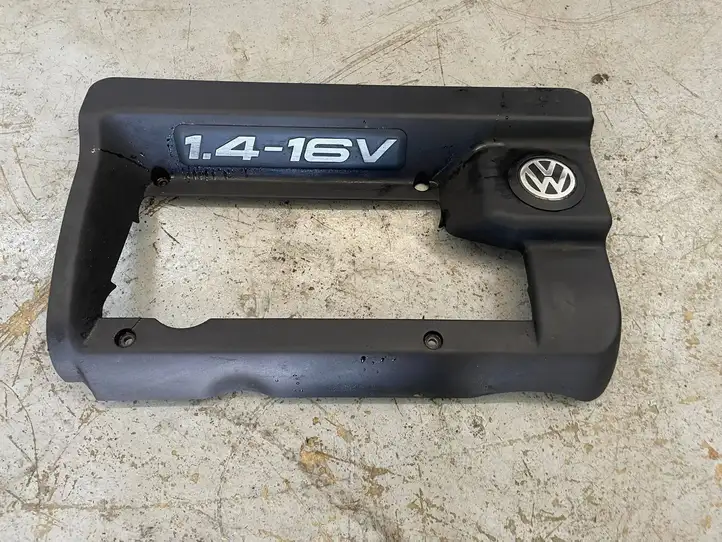 Volkswagen Golf IV (1998 - 2005) 036103925F Крышка двигателя декоративная — фото 3